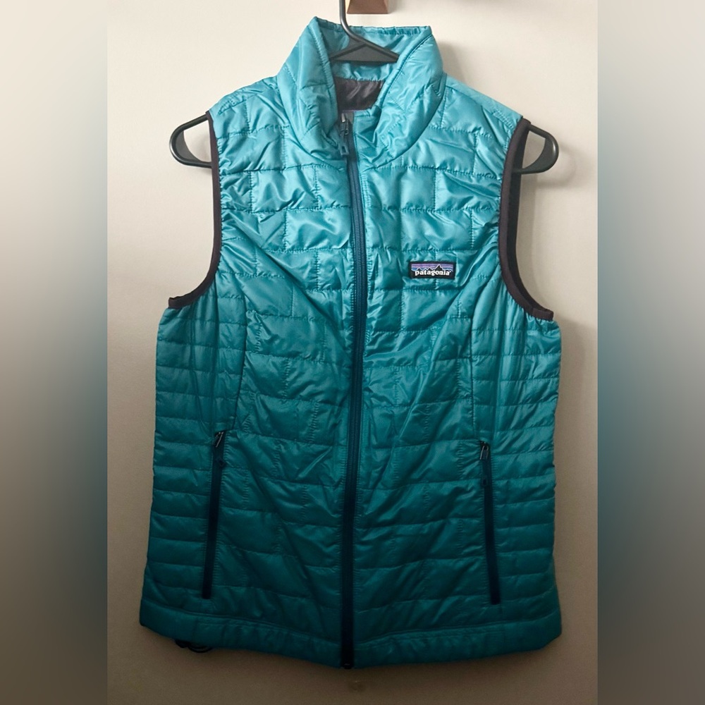 Patagonia Teal Quilted Vest - women’s S